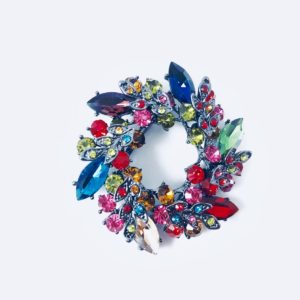 Sublime Wreath Brooch Pin