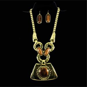Trendy Metal Pendant Statement Necklace